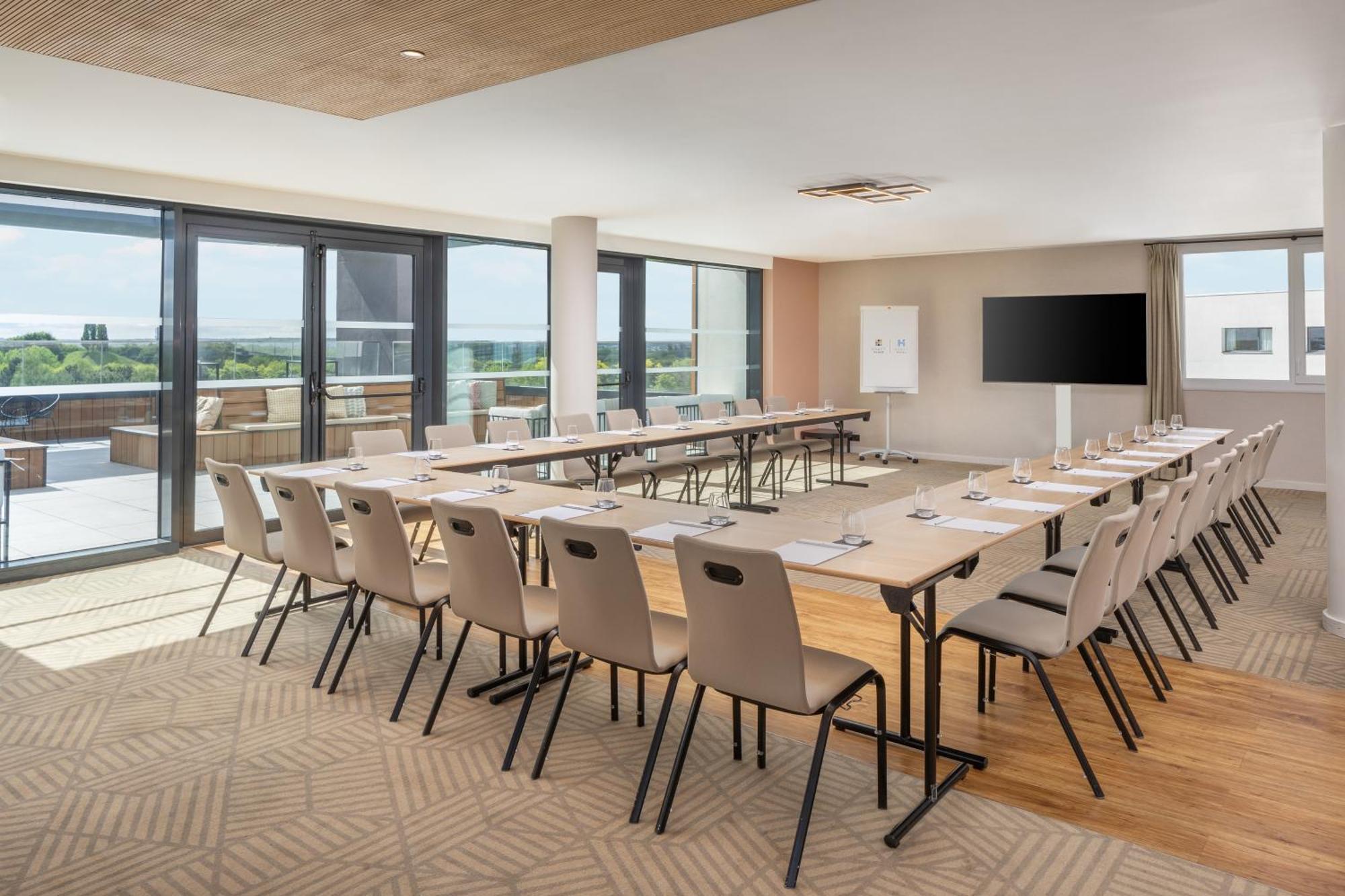 Hyatt Place Paris Charles De Gaulle Airport Roissy-en-France Ngoại thất bức ảnh